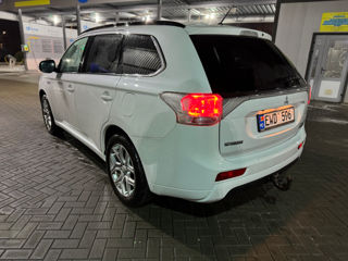 Mitsubishi Outlander foto 5