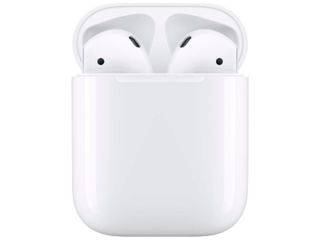 Apple AirPods 2 With Lightning Charging Case White.