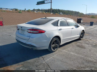 Ford Fusion foto 4