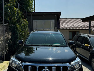 Toyota Land Cruiser Prado foto 1