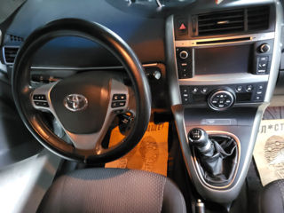 Toyota Verso foto 6