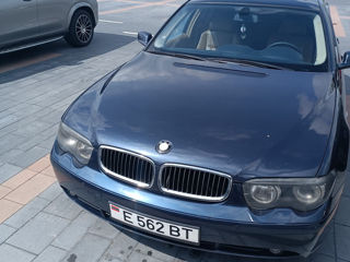 BMW 7 Series foto 2