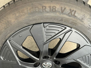 5x114.3 R18 Toyota cu anvelope 235/60 R18 foto 6