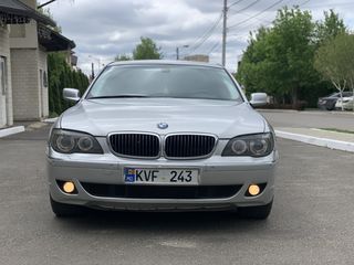 BMW 7 Series foto 2