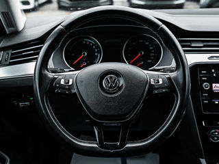 Volkswagen Passat фото 10