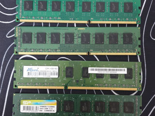 Vând 4 placi de memorie ram