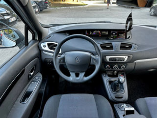 Renault Grand Scenic foto 11