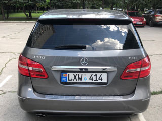 Mercedes B-Class foto 4