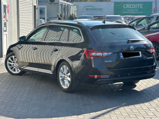 Skoda Superb foto 5