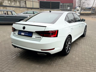 Skoda Superb foto 4