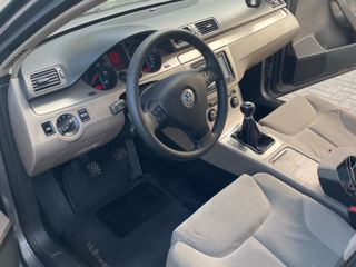 Volkswagen Passat foto 1