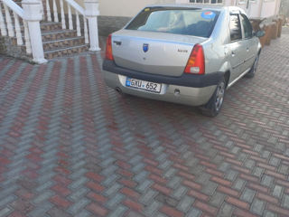 Dacia Logan foto 3