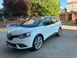 Renault Grand Scenic foto 1