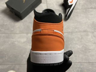 Nike Air Jordan 1 Retro High Suede Black/Orange Unisex foto 8