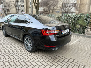 Skoda Superb foto 4