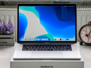 MacBook Pro 15 Retina 2019 (Core i7 9750H/16Gb Ram/1TB SSD/Radeon Pro 650X/15.4" Retina)