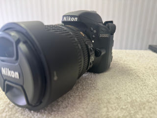 Nikon D3300 18-105mm foto 1