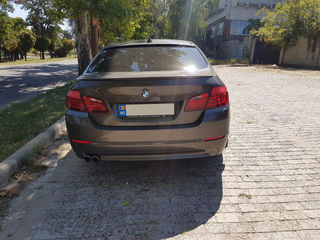 BMW 5 Series foto 6