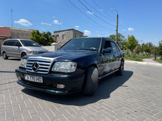 Mercedes E-Class foto 5