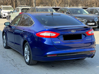 Ford Fusion foto 5