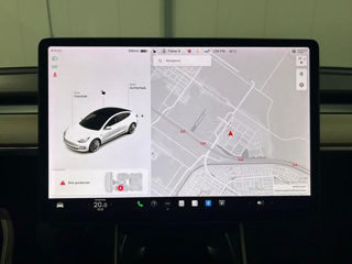 Tesla Model 3 foto 9