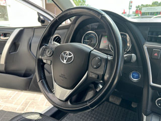 Toyota Auris foto 11