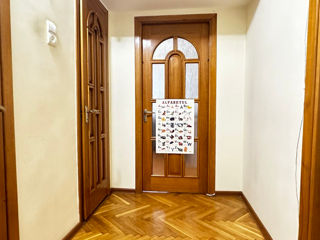 Apartament cu 3 camere, 68 m², Poșta Veche, Chișinău foto 7