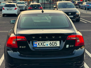 Volvo S60 foto 6