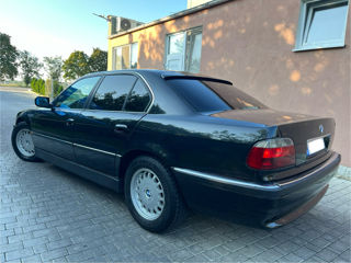 BMW 7 Series foto 5