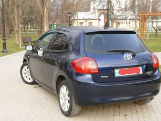 Toyota Auris foto 2