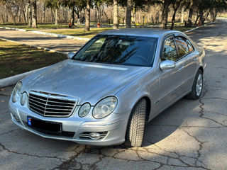 Mercedes E-Class foto 4