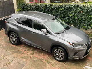 Lexus NX300h foto 2