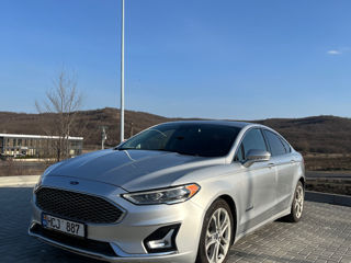 Ford Fusion foto 2