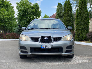 Subaru Impreza foto 2