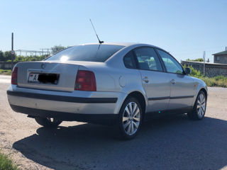 Volkswagen Passat foto 3