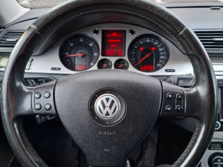 Volkswagen Passat foto 4