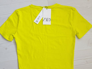 Продаю Новую укороченную футболку Zara. Оригинал! foto 2