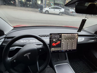 Tesla Model 3 foto 5