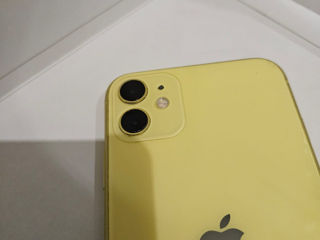 Apple iPhone 11 - 64 GB - Yellow