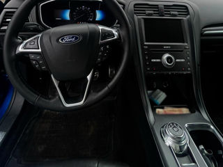 Ford Fusion foto 6