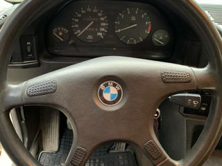 BMW 5 Series foto 5