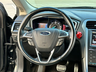 Ford Fusion foto 9