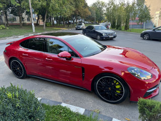 Porsche Panamera foto 2