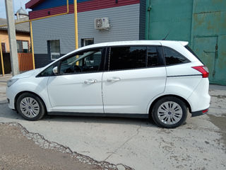 Ford Grand C-MAX foto 4