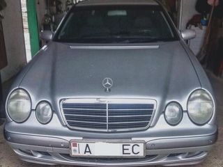 Mercedes E Class foto 3