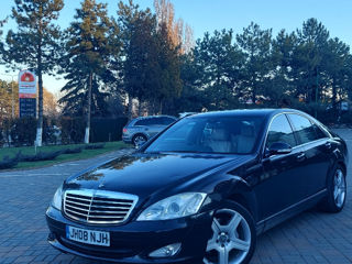 Mercedes S-Class