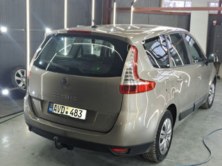 Renault Grand Scenic foto 3