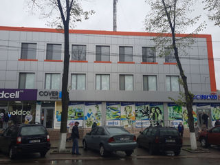 Chirie  200 m2 etajul 3