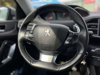 Peugeot 308 foto 12