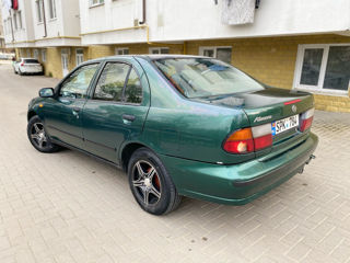 Nissan Almera foto 6